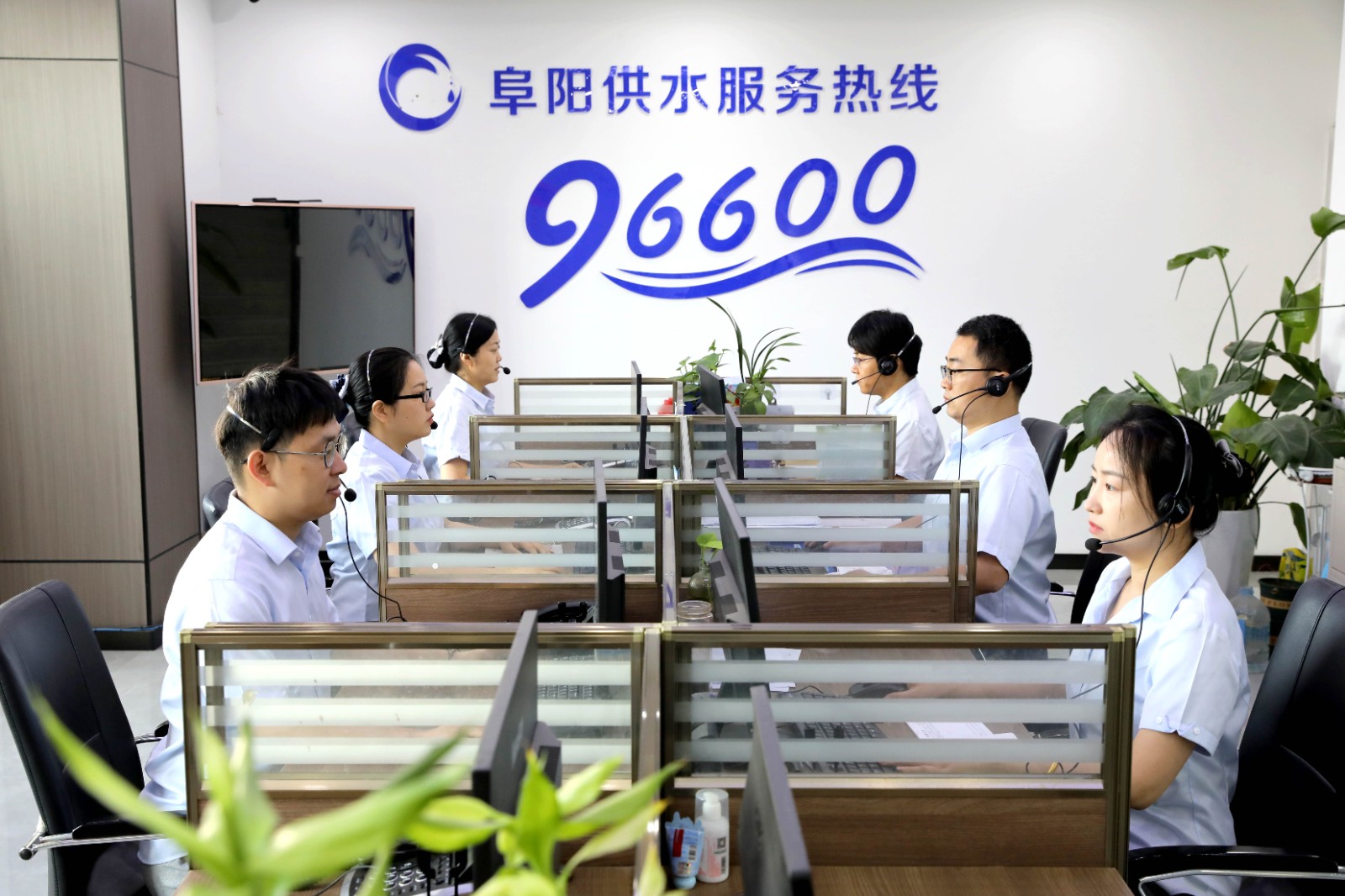 圖六優(yōu)化便民服務，暢通訴求響應渠道.JPG